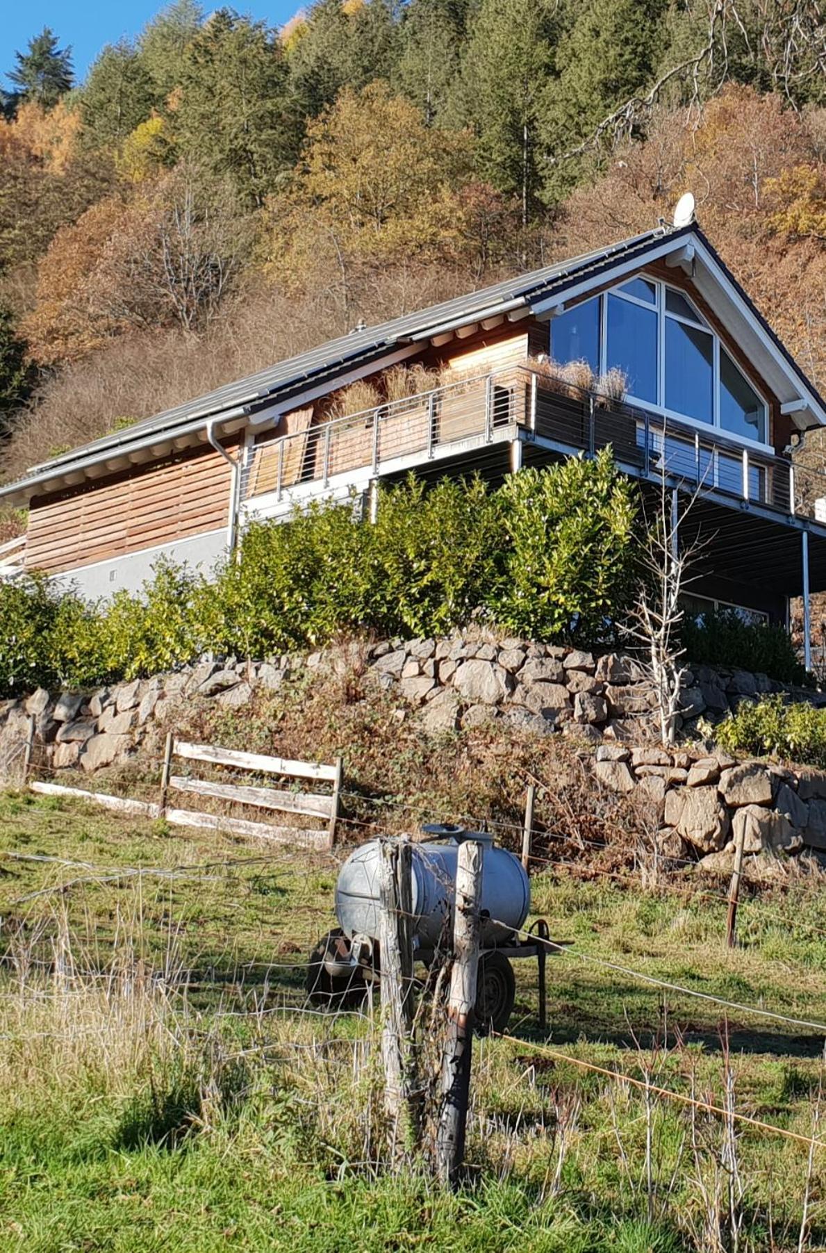River Mosel Holiday Homes, Meerfeld Studio With A Lake View Exterior photo
